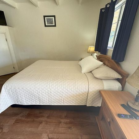 Barewood Inn & Suites Wofford Heights Εξωτερικό φωτογραφία
