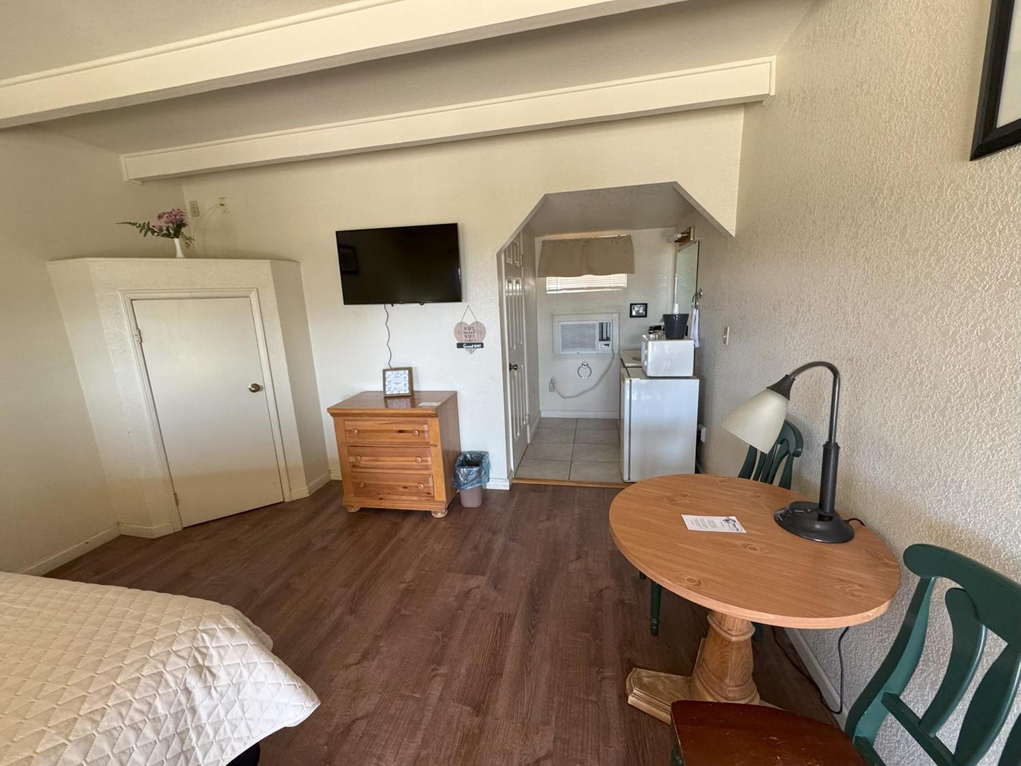 Barewood Inn & Suites Wofford Heights Εξωτερικό φωτογραφία